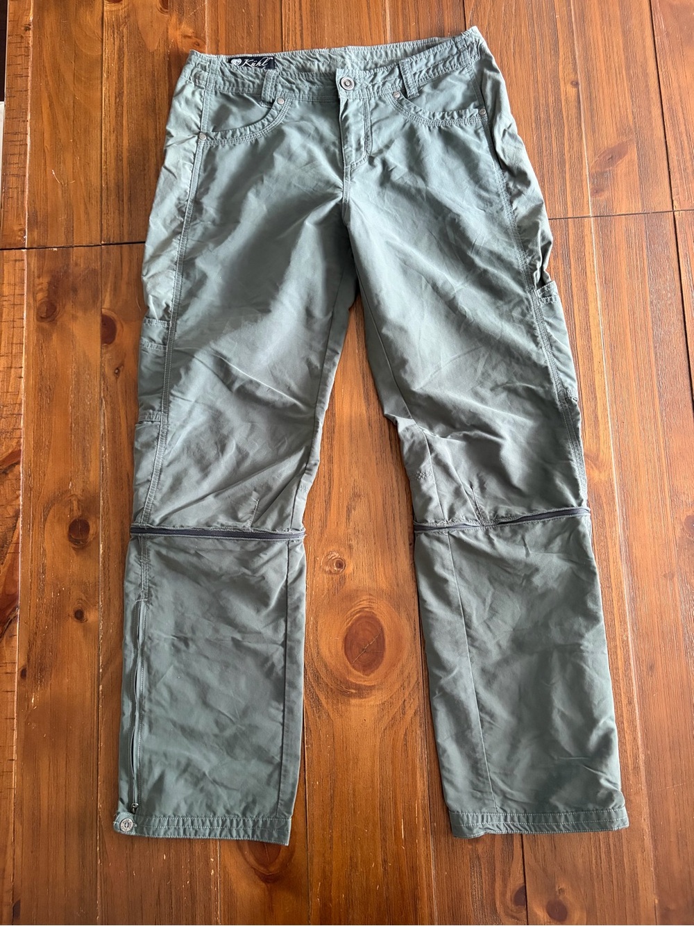 KÜHL Liberator Convertible Hiking Pants Womens 8 Sage Gray Zip-Off Capri Shorts